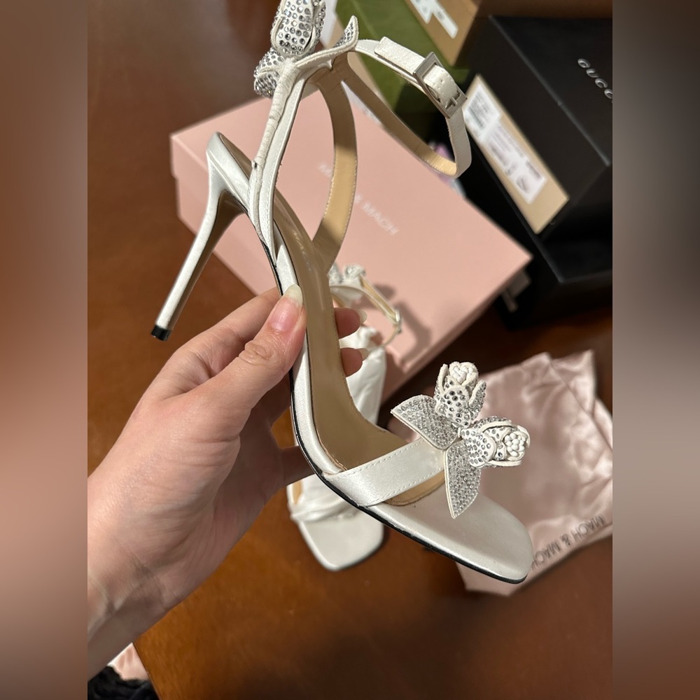 Mach & Mach white Chrystal Tulip sandal heels brand new 39.5